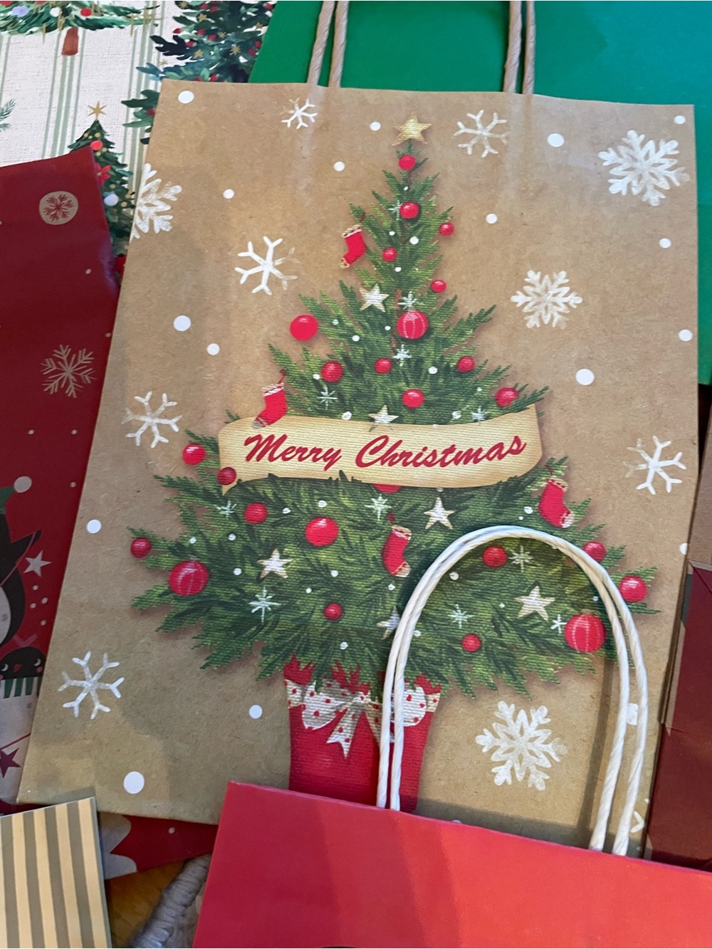 Holiday Gift Bags - Classic Christmas Design / Assorted patterns & sizes / 9 Bag - Picture 3 of 7